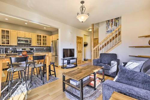 Lovely Fraser Retreat with Hot Tub and Fire Pit! in Fraser, USA