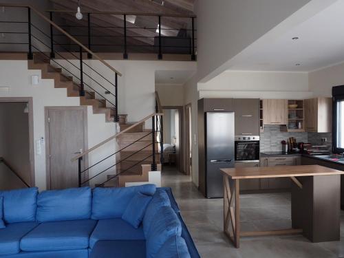 Melissinos Beachfront Apartments in Emporios