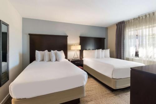 Sonesta ES Suites Dulles Airport - Hotel - Herndon