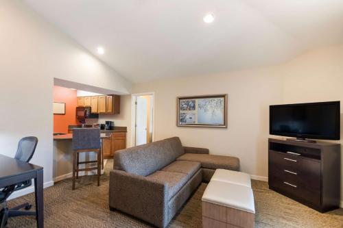 Sonesta ES Suites Dulles Airport