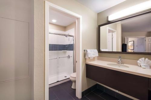 Sonesta ES Suites Dulles Airport