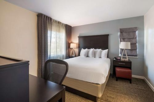 Sonesta ES Suites Dulles Airport