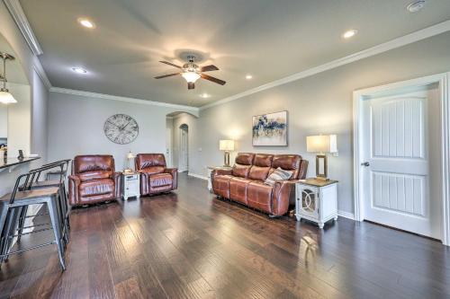 Fayetteville Home Near University and Biking Trails