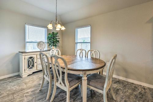 Fayetteville Home Near University and Biking Trails