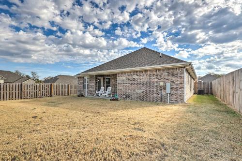 Fayetteville Home Near University and Biking Trails