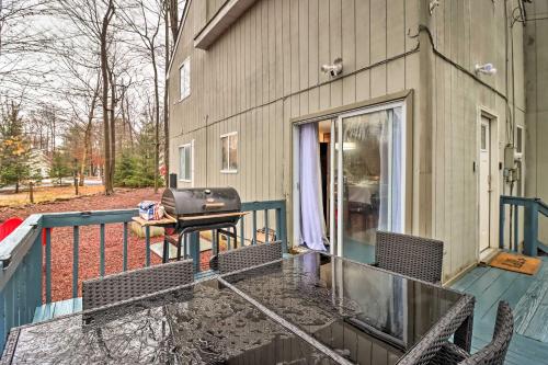 Family-Friendly Tobyhanna Home with Game Room!