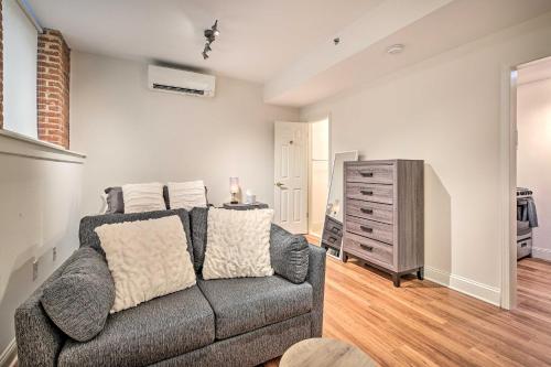 Cozy Norwalk Studio about 3 Mi to Beach! in Norwalk, USA