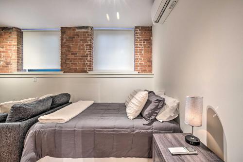 Cozy Norwalk Studio about 3 Mi to Beach! in Norwalk, USA