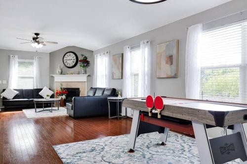 Restful Spacious 4Bedroom Central @ Six Flags