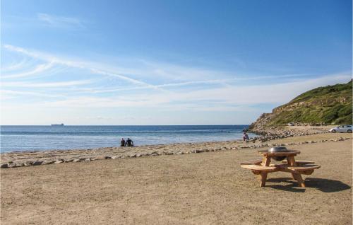 Exterior view, Stunning Apartment In Allinge With Wifi in Slotslyngvej