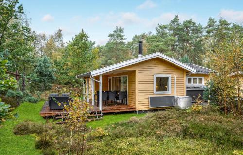  Amazing Home In Nex With 3 Bedrooms, Wifi And Indoor Swimming Pool in 3730 Neksø