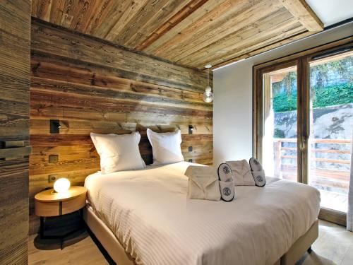 Appartement skis aux pieds avec conciergerie a Meribel - FR-1-613-63 in Meribel Center