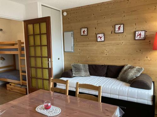 Appartement Auris, 1 pièce, 3 personnes - FR-1-297-326