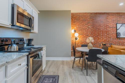Baltimores Home Away From Home apts in Baltimore, USA