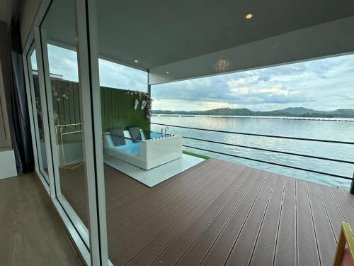 Raya Buri Resort in Si Sawat