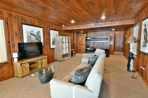 Spruce Haven home - image 6