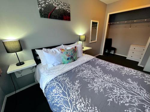 3 bedrooms, 4 beds
