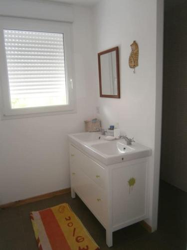 maison bord de mer individuel maanja in Anneville-sur-Mer