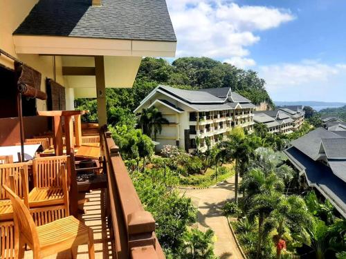 Balcony/terrace, Unit 306 Alta Vista de Boracay by David near Solana at Shangri-La's Boracay Resort and Spa