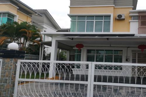 Semi-detached House, Semenyih, Selangor