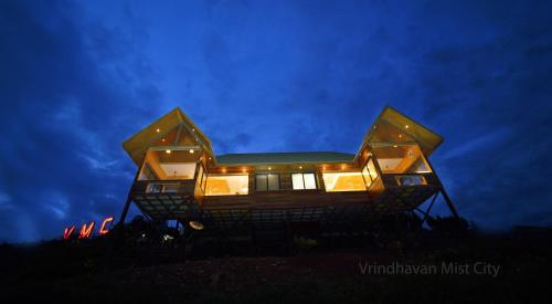 Vrindhavan Farm Suites