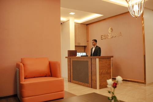 ESQUINA RESIDENCY