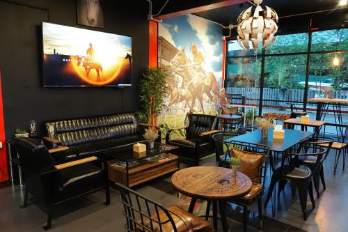 Bar/lounge, The Stories Resort near Ban Phe Market