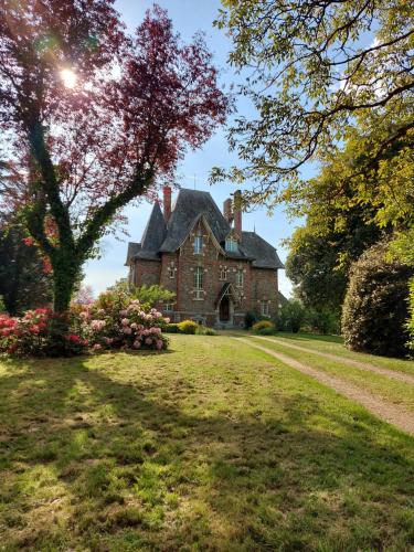 Le Manoir des Rochers - Pension de famille - Bouère