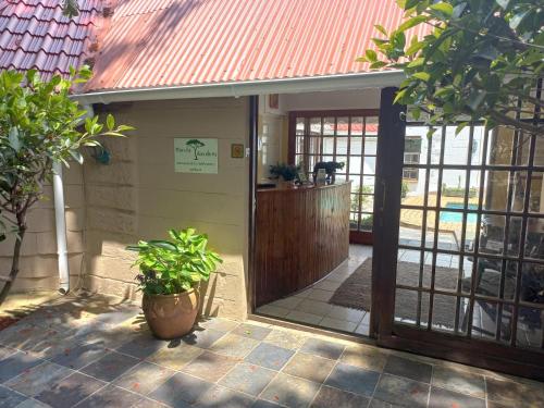 Viesnīcas āriene, Marula Gardens in KwaMsane