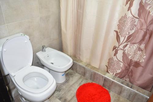 Two-Bedroom Bungalow image 10