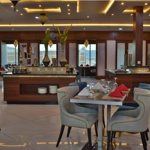 Étterem, The District Hotel Najran in Najran