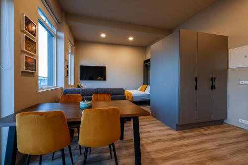 Center Apartments - Esja 2