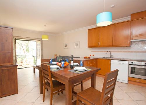 アルブフェイラ Apartment Montego Bay by Algarve Vacation 4つ星 シングルルーム レストラン