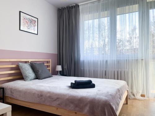 Shape&Color premium Hostel – Warsaw, TX