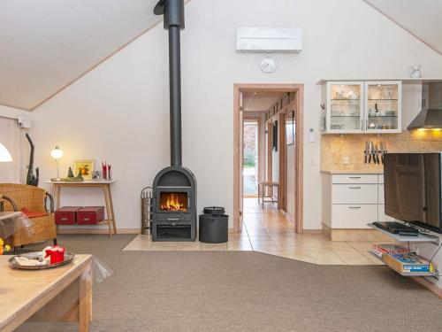  Three-Bedroom Holiday home in Hemmet 35 in Hemmet
