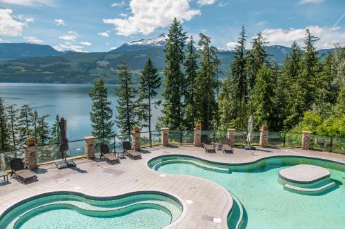 Halcyon Hot Springs Resort 2