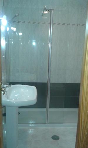 Apartamentos Copacabana Playa - image 12