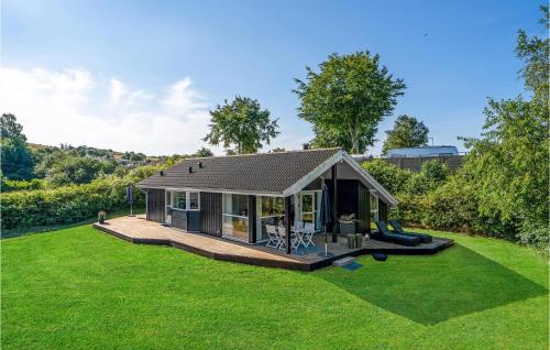 Cozy Home In Lgstrup With Kitchen