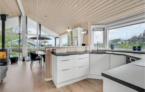 Cozy Home In Lgstrup With Kitchen