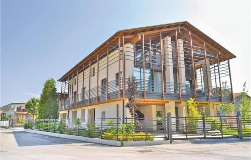  Amazing home in Borgo San Dalmazzo CN with 2 Bedrooms, Internet and Indoor swimming pool, Unterkunft in Borgo San Dalmazzo