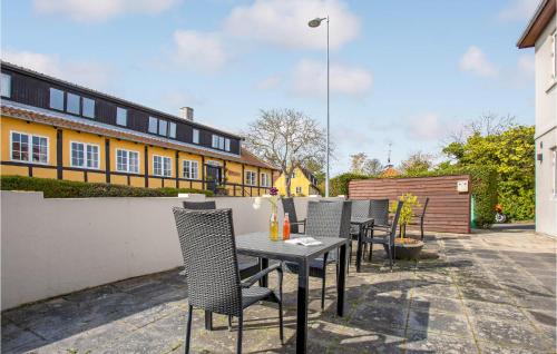 Lovely Apartment In Allinge With Wifi