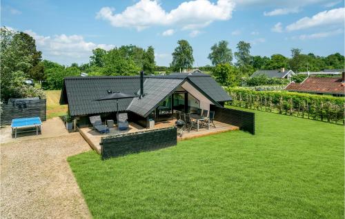 Stunning Home In Juelsminde With Wifi