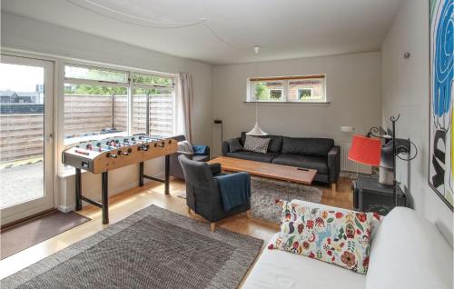  3 Bedroom Beautiful Home In Samsø in Ballen