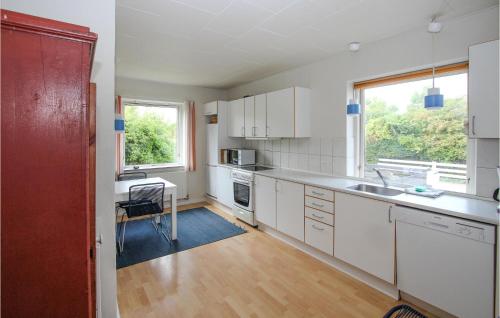  3 Bedroom Beautiful Home In Samsø in Ballen