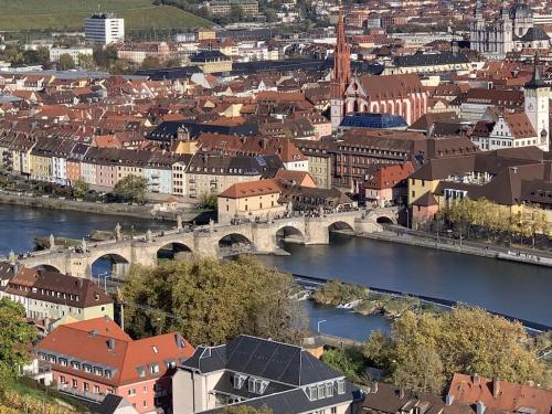 Der Natur nahe und doch zentral Kuschliges Apartment am Waldesrand