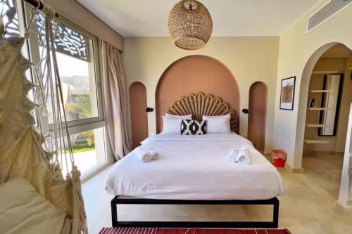 Spectacular & Soaring 2 BDR w Private Rooftop Jacuzzi & Beach Access, Hurghada (Foto 7)