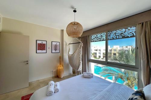 Spectacular & Soaring 2 BDR w Private Rooftop Jacuzzi & Beach Access, Hurghada (Foto 8)