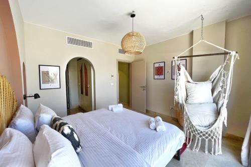 Spectacular & Soaring 2 BDR w Private Rooftop Jacuzzi & Beach Access, Hurghada (Foto 9)