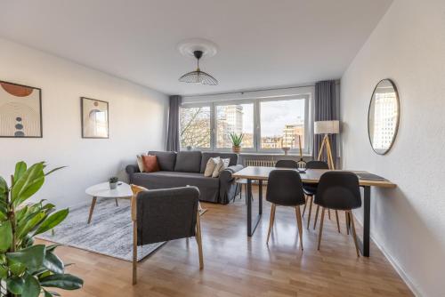 Modernes und Zentralgelegenes Apartment mit Küche, Netflix, und Balkon