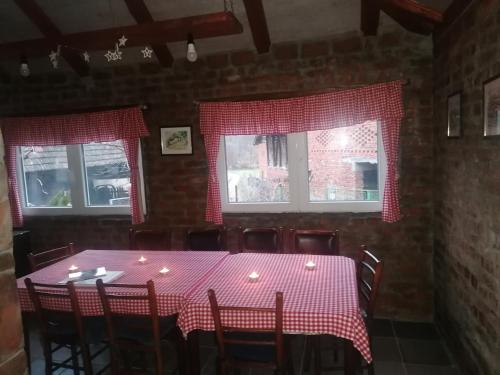 Seosko turističko domaćinstvo Stanišić (Seosko turisticko domacinstvo Stanisic) in Jalovik Izvor